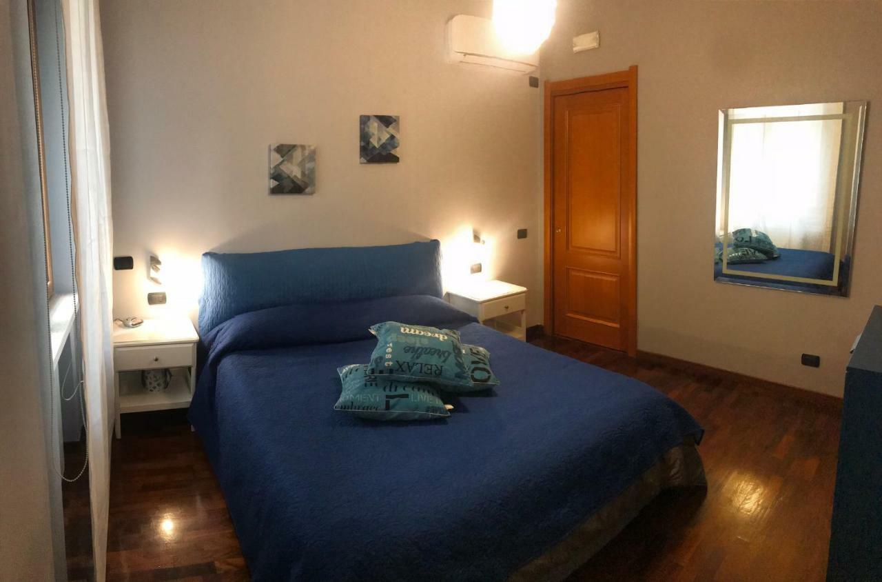 Casa Via Dei Fiorentini Neapel Exteriör bild